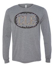 "Cle Skyline Oval" design on Grey